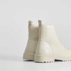 Outlet Botín militar plano beige OH GIRL Botines