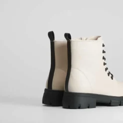 Hot Botín militar tirador blanco OH GIRL Botines