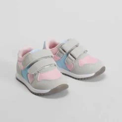 Deportiva retro running gris y rosa Zapatillas Deportivas