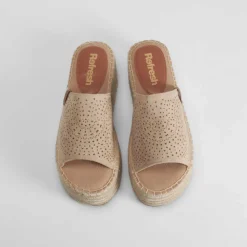 Online Sandalia pala perfos beige Mujer Sandalias Planas