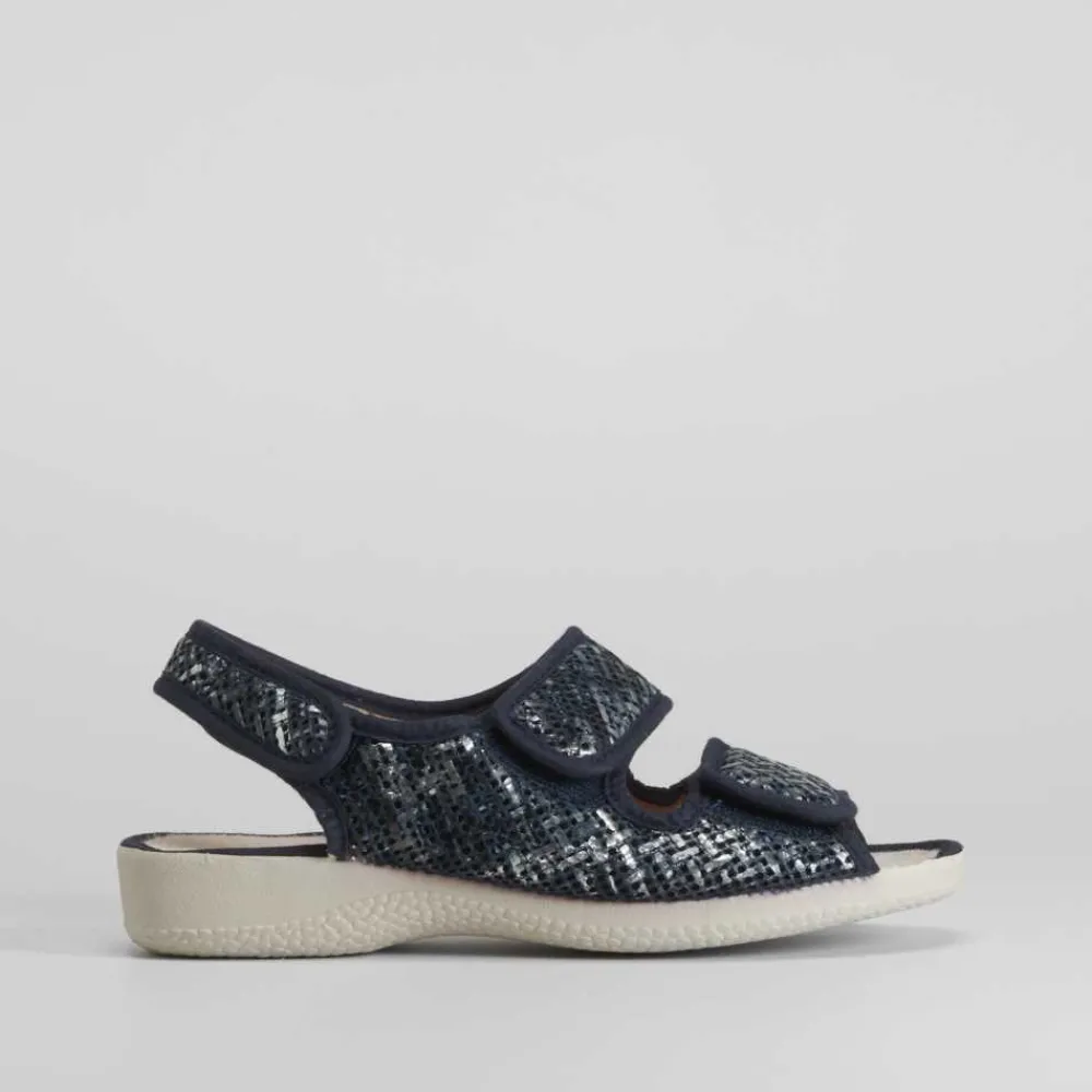 zapatilla_abierta_con_vel_SKUBu9DGY9JKu_0.webp Hot Zapatilla abierta con velcros azul Mujer Zapatillas Casa