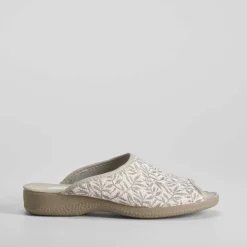 New Zapatilla de casa estampada beige Mujer Zapatillas Casa