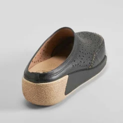 Zueco perfos negro Mujer Sandalias Confort